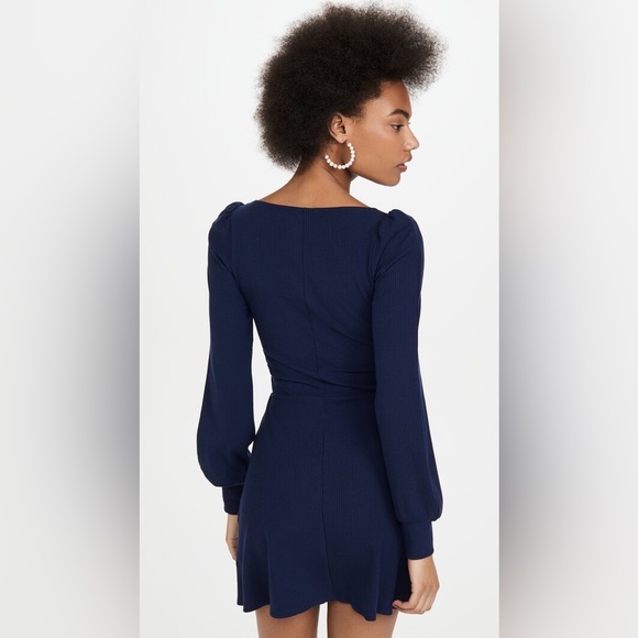 Reformation Linah Dress in Navy Size Medium - Picture 5 of 11